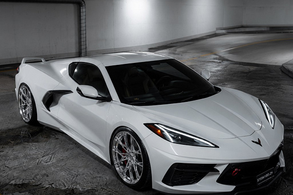 Фото дисков ST Wheels ST9 Полированный лак на Chevrolet Corvette C8