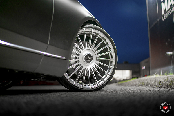 Фото дисков Vossen S17-13 Глянцевый лак на Mercedes-Benz S-Class (W222, C217)