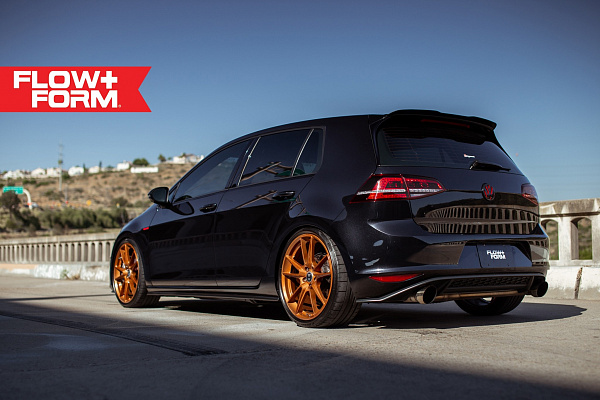 Фото дисков HRE FF04 Глянцевая медь на Volkswagen Golf VII