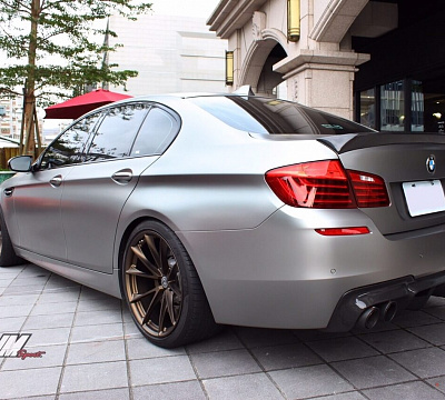 Фото дисков HRE P204 на BMW 5/M5 (F10)