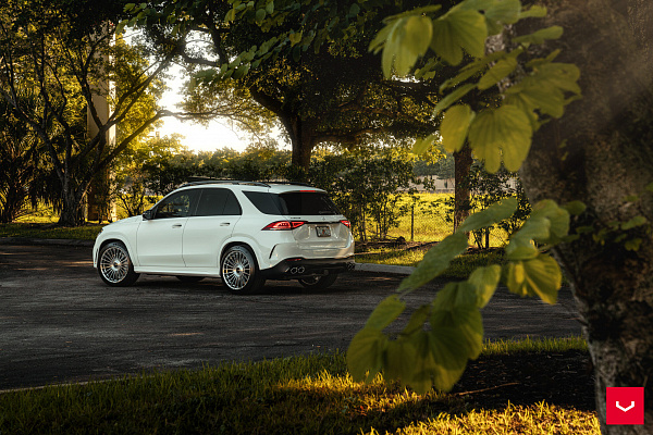 Фото дисков Vossen HF-8 Глянцевый лак на Mercedes-Benz GLE II
