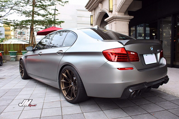 Фото дисков HRE P204 Сатиновая бронза на BMW 5/M5 (F10)