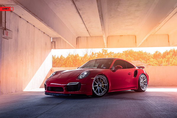 Фото дисков Anrky AN38 Глянцевый лак на Porsche 911 VII