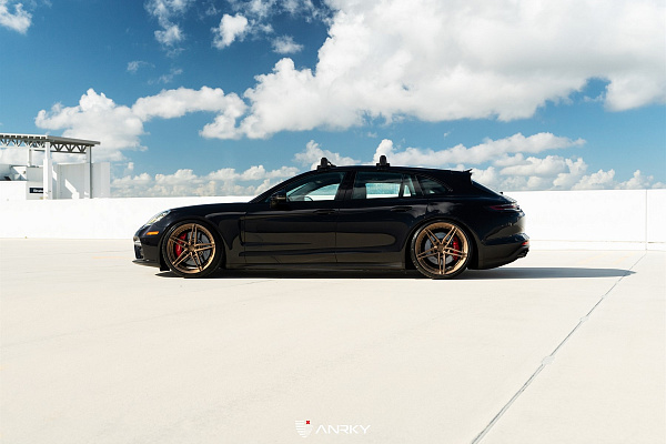 Фото дисков Anrky AN27 Сатиновая бронза на Porsche Panamera III