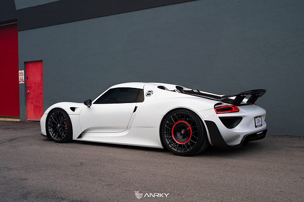 Фото дисков Anrky AN20 Aerosport Черный глянец на Porsche 918 Spyder