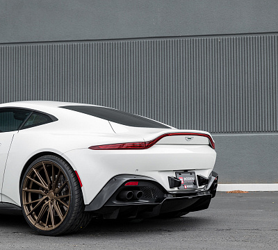 Фото дисков Vossen HF-4T на Aston Martin Vantage 4