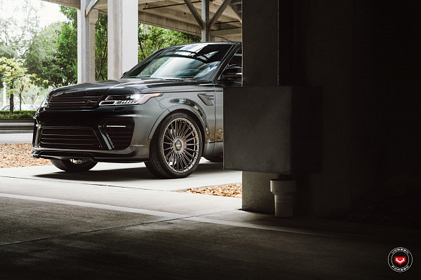 Фото дисков Vossen S17-13 Глянцевый темный лак на Range Rover Sport II