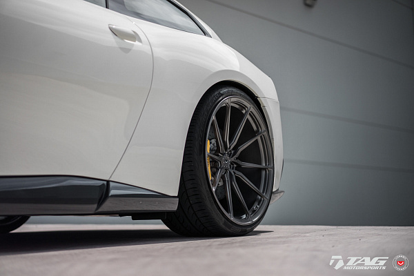Фото дисков Vossen M-X2 Сатиновый темный лак на Ferrari GTC4Lusso