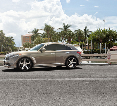 Фото дисков Vossen CV3 на Infiniti FX II