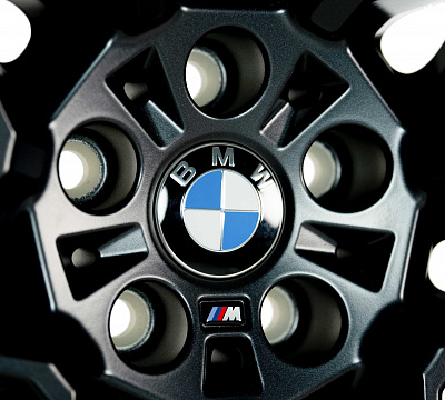 BMW 943M