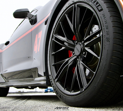 Фото дисков MRR M650 на Chevrolet Camaro VI