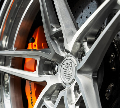 Фото дисков Anrky AN37 на McLaren 570S