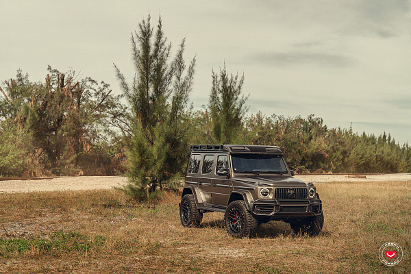 Фото дисков Vossen LC3-01 Черный глянец на Mercedes-Benz G-Class III