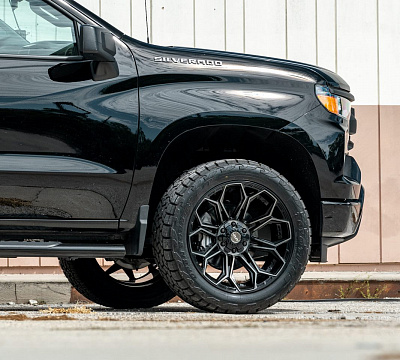 Фото дисков 4PLAY 4P83 на Chevrolet Silverado IV