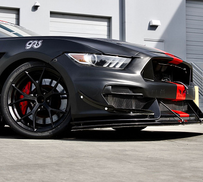 Фото дисков MRR FS06 на Ford Mustang VI