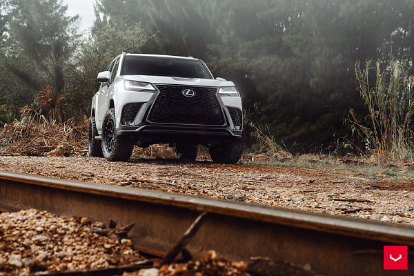 Фото дисков Vossen HFX-1 (6-Lug) Черный глянец на Lexus LX IV