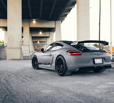 Фото дисков Brixton Forged R11-R на Porsche Cayman II