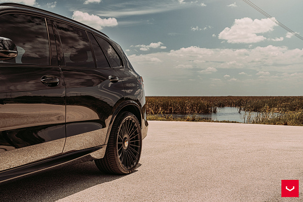 Фото дисков Vossen HF-8 Черный сатин на BMW X5/X5 M (G05/G18/F95)