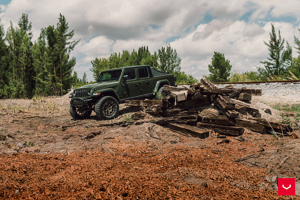 Фото дисков Vossen HFX-1 (5-Lug) Сатиновая бронза на Jeep Gladiator II (JT)