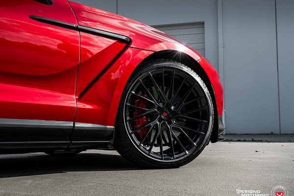 Фото дисков Vossen EVO-6T Черный глянец на Aston Martin DBX