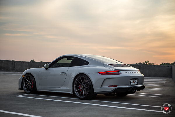 Фото дисков Vossen M-X2 Глянцевый темный лак на Porsche 911 VII