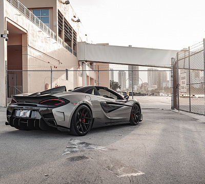 Фото дисков Vossen S21-01 на McLaren 570S