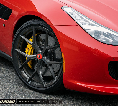 Фото дисков BC Forged KL01 на Ferrari GTC4Lusso