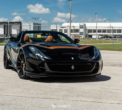 Фото дисков Anrky AN12 на Ferrari 812