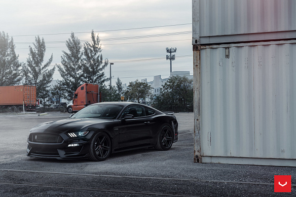 Фото дисков Vossen VFS-5 Черный сатин на Ford Mustang VI