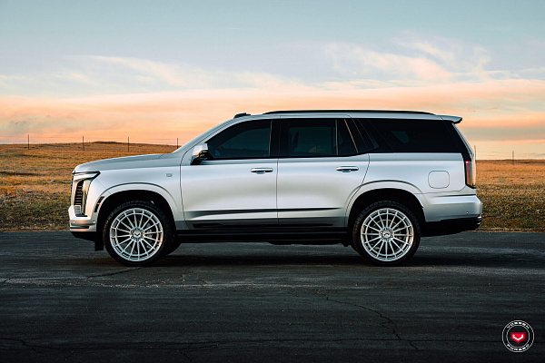 Фото дисков Vossen LCX-01 Глянцевый лак на Cadillac Escalade V