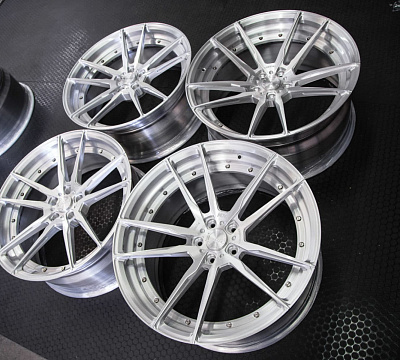 ADV.1 ADV5.2 M.V2 CS