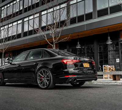 Фото дисков Vossen HF-3 на Audi A/S/RS 4 (B9)