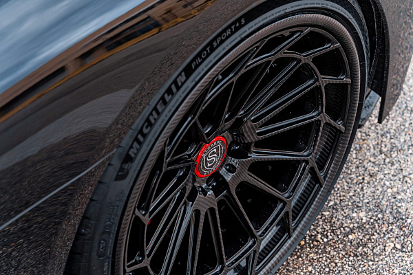 Фото дисков Strasse Wheels SV15FF Deep Concave FS Другой цвет на Audi R8 (4S)