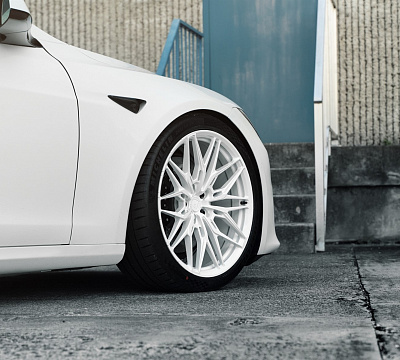 Фото дисков Anrky S1-X1 на Tesla Model S