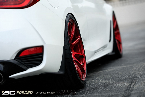Фото дисков BC Forged RZ39 Красный глянец на Infiniti Q60 II