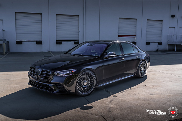 Фото дисков Vossen S17-13 Черный глянец на Mercedes-Benz S-Class (W223)