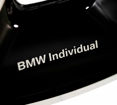 BMW 954i