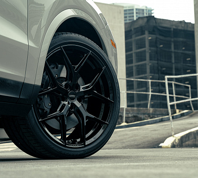 Фото дисков Vossen HF-5 на Porsche Cayenne III