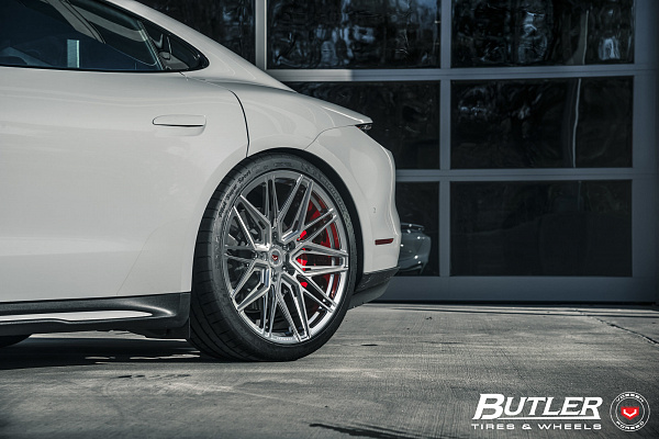 Фото дисков Vossen EVO-5R Глянцевый лак на Porsche Taycan I