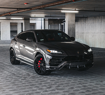 Фото дисков Brixton Forged PF8 на Lamborghini Urus