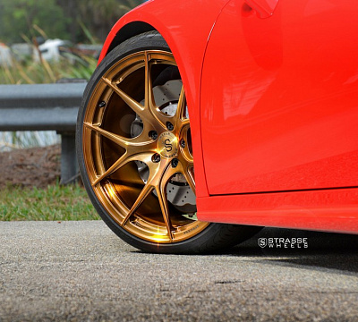 Фото дисков Strasse Wheels SM5R Deep Concave Monoblock на Lamborghini Huracan