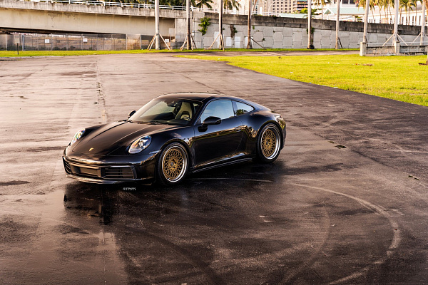 Фото дисков Strasse Wheels SC20 Track Сатиновое золото на Porsche 911 VIII