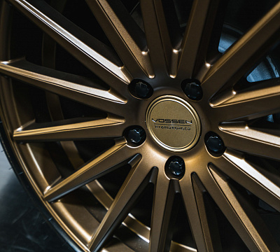 Фото дисков Vossen VFS-2 на Tesla Model 3