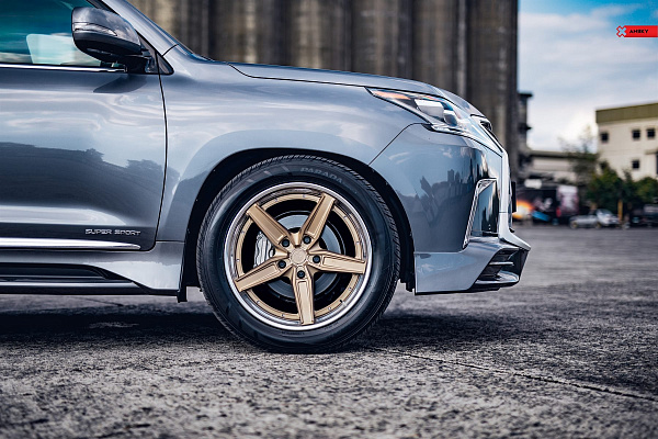 Фото дисков Anrky AN35 Сатиновое темное золото на Lexus LX III