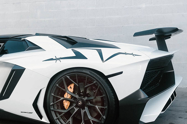 Фото дисков Brixton Forged PF10 Черный матовый на Lamborghini Aventador