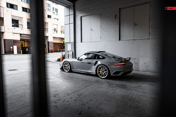 Фото дисков Anrky AN12 Глянцевый лак на Porsche 911 VII