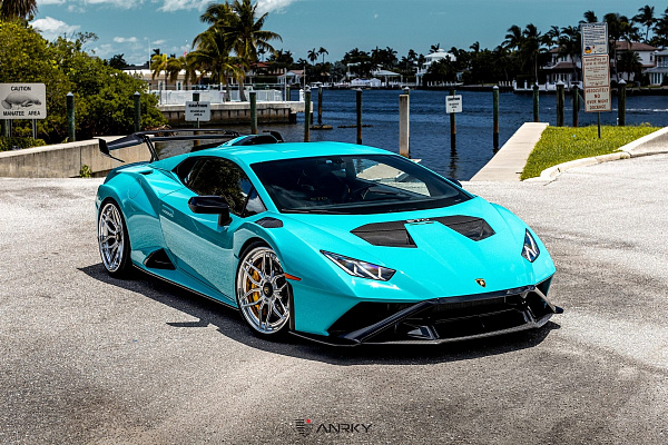 Фото дисков Anrky AN36 Полированный лак на Lamborghini Huracan