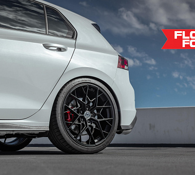 Фото дисков HRE FF10 на Volkswagen Golf VIII