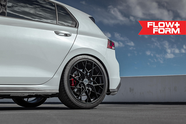 Фото дисков HRE FF10 Черный сатин на Volkswagen Golf VIII