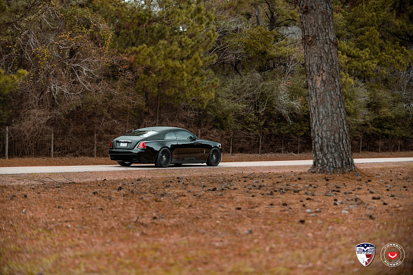 Фото дисков Vossen S17-13 Черный сатин на Rolls-Royce Wraith